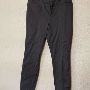 Loft Size 10 Skinny Curvy Ankle crop Pants.
